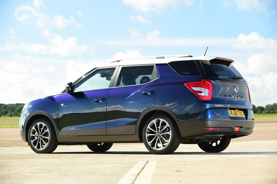 SsangYong Tivoli XLV 2016 года  (UK) (фото 4 из 23)